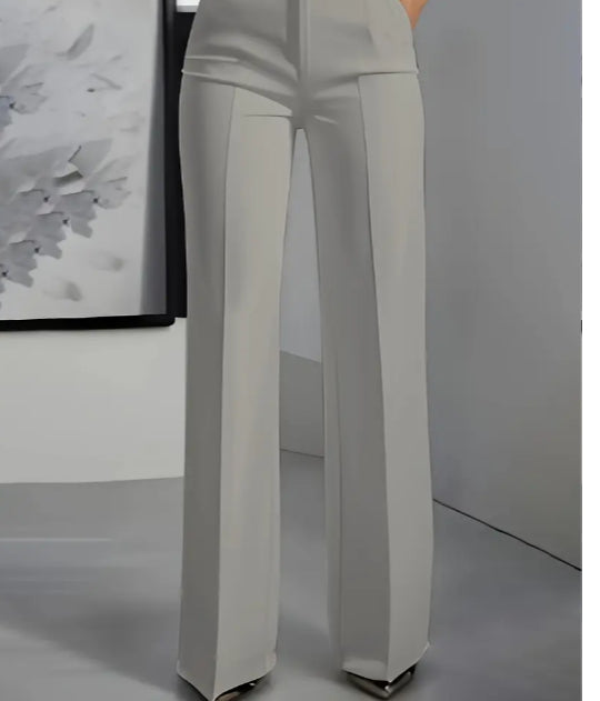 Pantalon blanc femme,chic et minimaliste